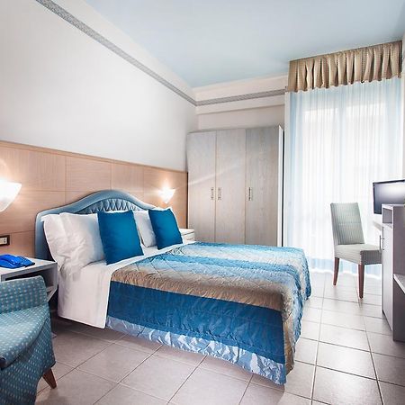 Hotel Imperiale Морской Милан Экстерьер фото