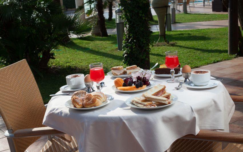 Hotel Imperiale Морской Милан Экстерьер фото