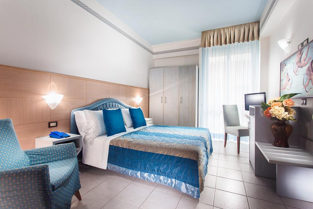 Hotel Imperiale Морской Милан Экстерьер фото